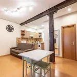 Acogedor A Un Paso Del Casco Viejo Apartment