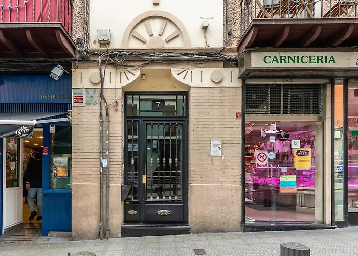 Acogedor A Un Paso Del Casco Viejo Bilbao