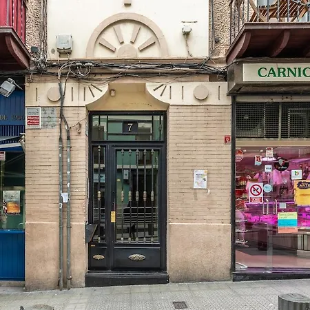 Acogedor A Un Paso Del Casco Viejo Bilbao