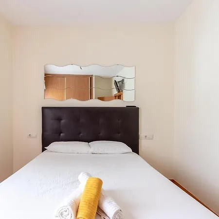 Acogedor A Un Paso Del Casco Viejo Bilbao